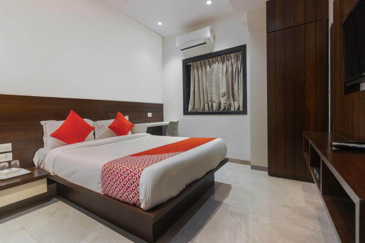 Hotel Flora Suites Mumbai Exterior photo