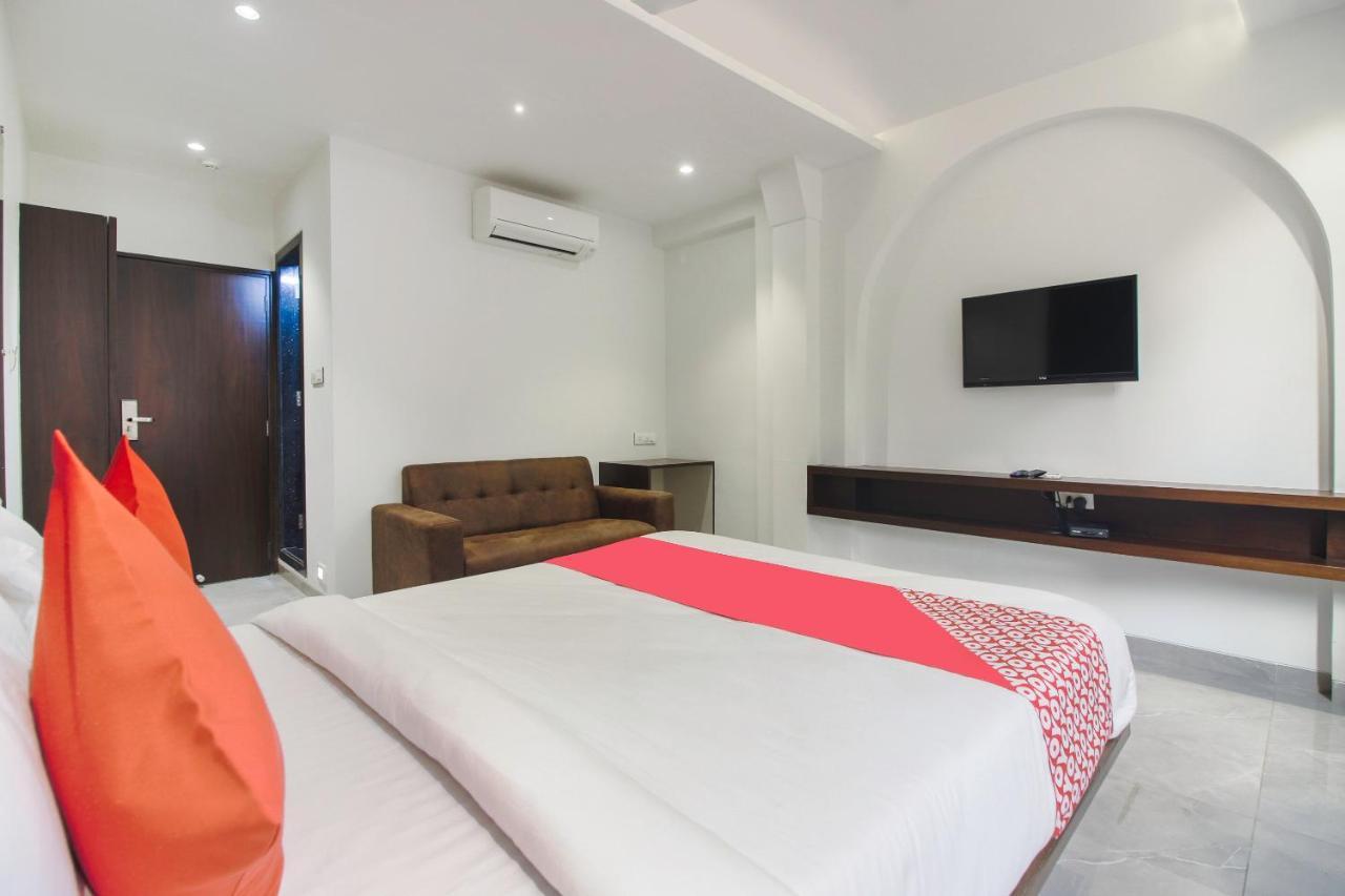 Hotel Flora Suites Mumbai Exterior photo